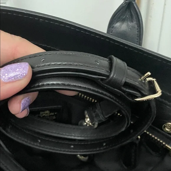 Coach Black Textured Leather Swagger Bag. Medium size EUC - Picture 5 of 6